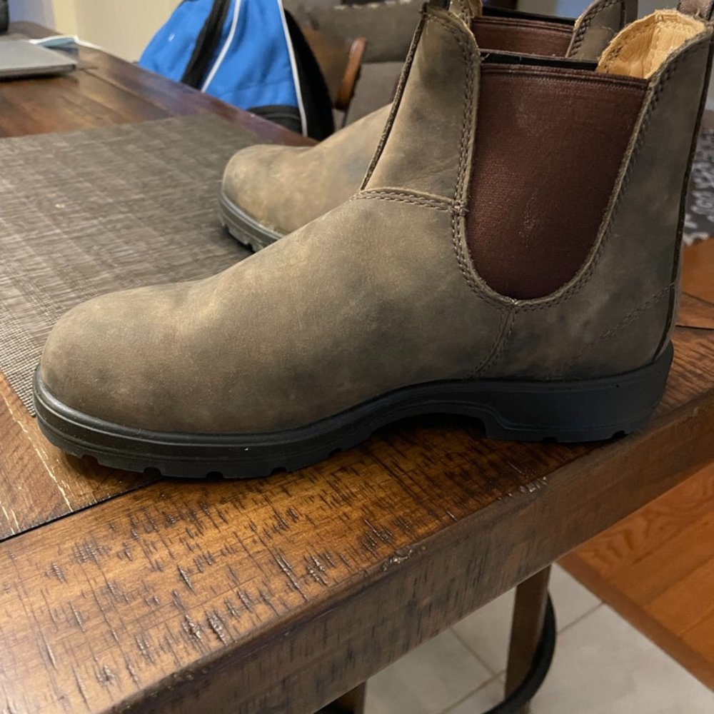 Blundstone Chelsea casual boots